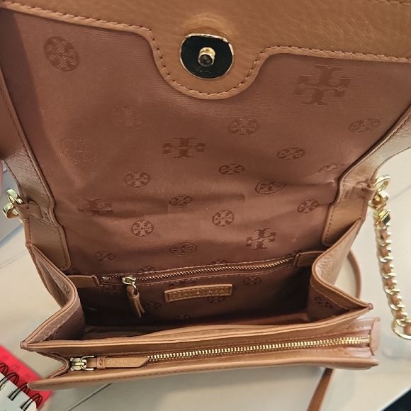 Tory Burch Tan Leather Crossbody Bag - Picture 9 of 10